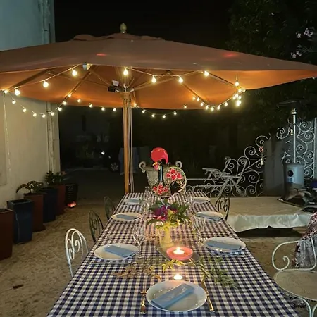 Casa Beija Flor Ortencias Guest house