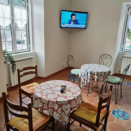 Casa Beija Flor Ortencias Guest house 3*